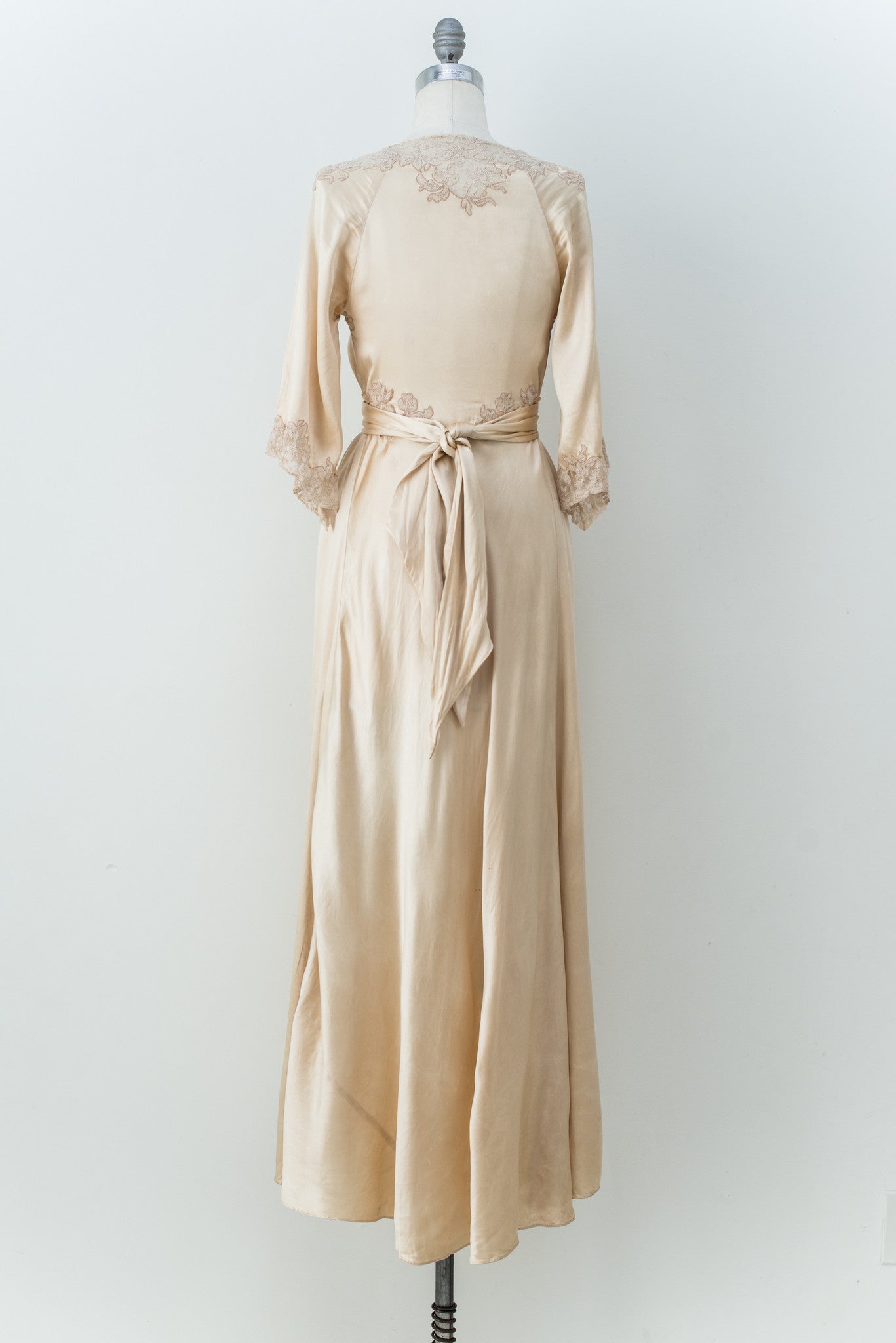 1930s Ivory Silk Wrap Dress/Robe - S/M ...